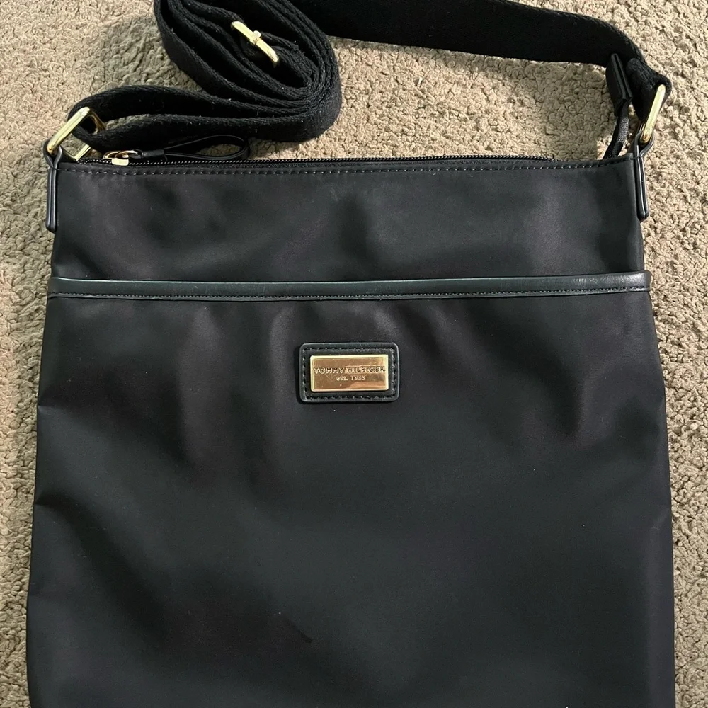 Tommy Hilfiger Shoulder Bag